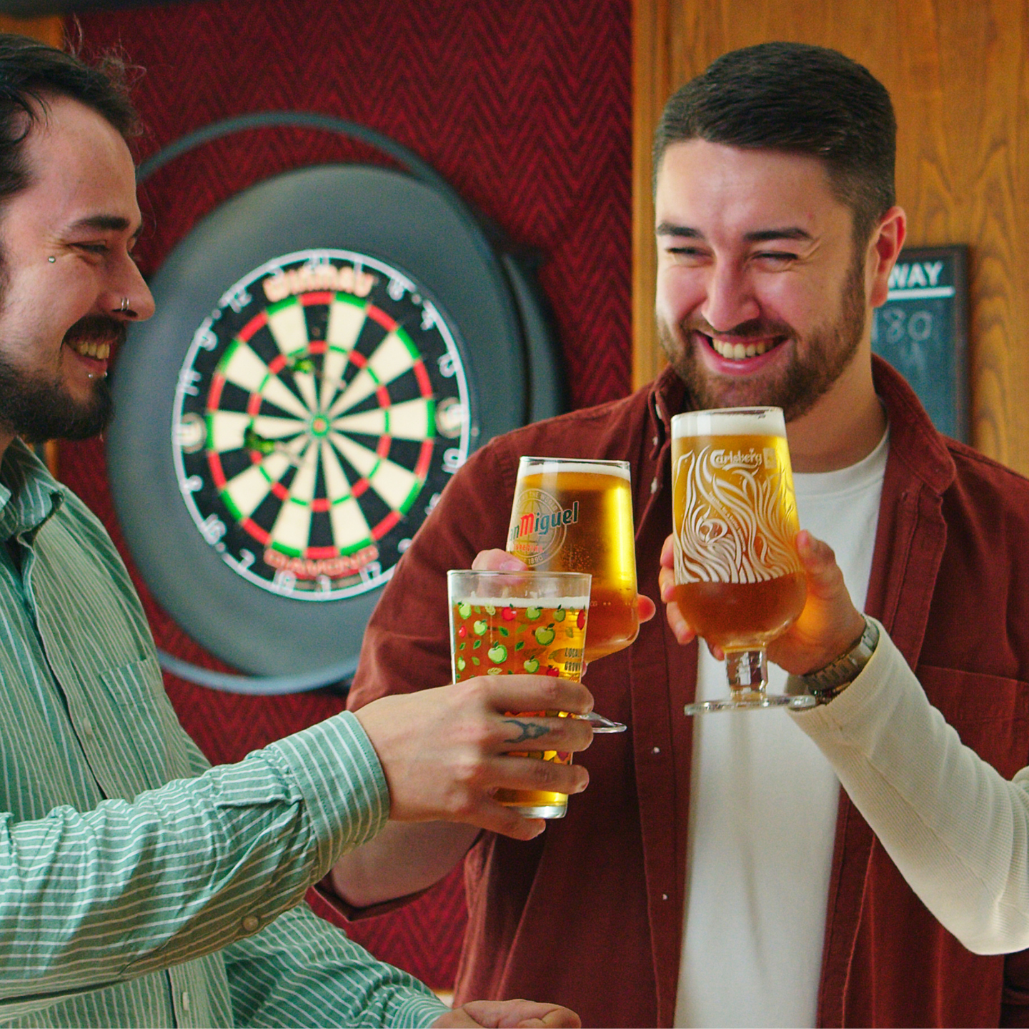 Raise a glass This Father's Day at The Lamb Inn in Castle Donington!